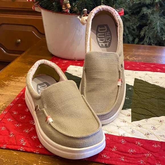 Hey Dude Shoes - Hey Dude Women's Slip-On Loafers - Tan